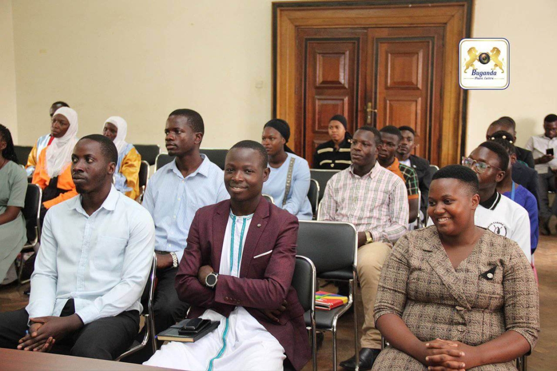Obwakabaka bwa Buganda butendese abavubuka ba Nkobazambogo ku bukulembeze